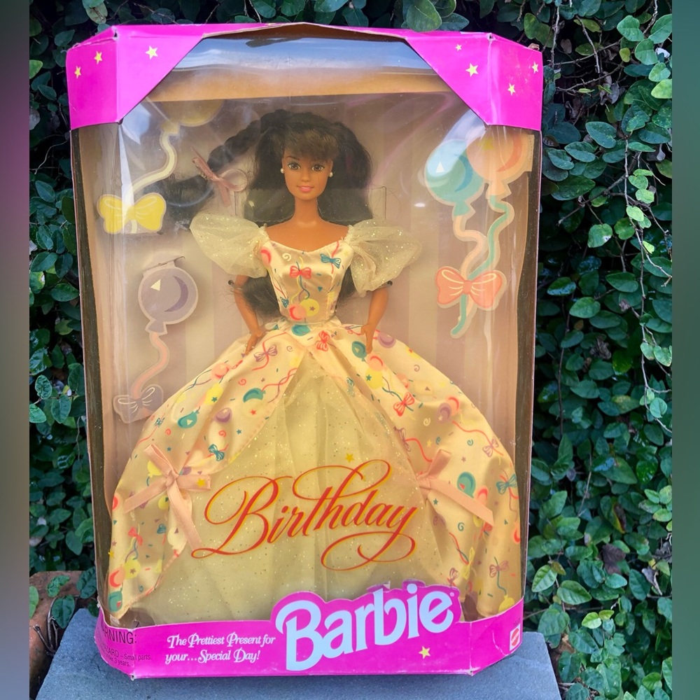Vintage Mattel 1996 Barbie Birthday Latina Quinceañera Doll Prettiest Present